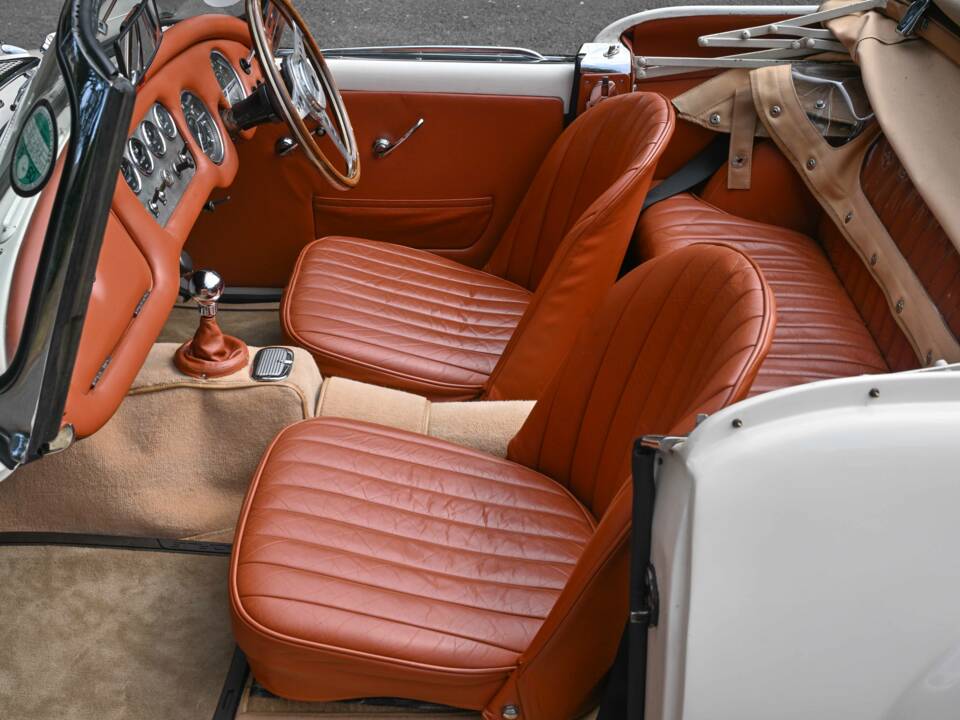 Imagen 30/50 de Daimler SP 250 (1960)