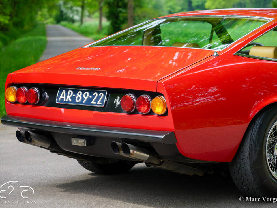 Image 62/80 of Ferrari 365 GTC&#x2F;4 (1972)