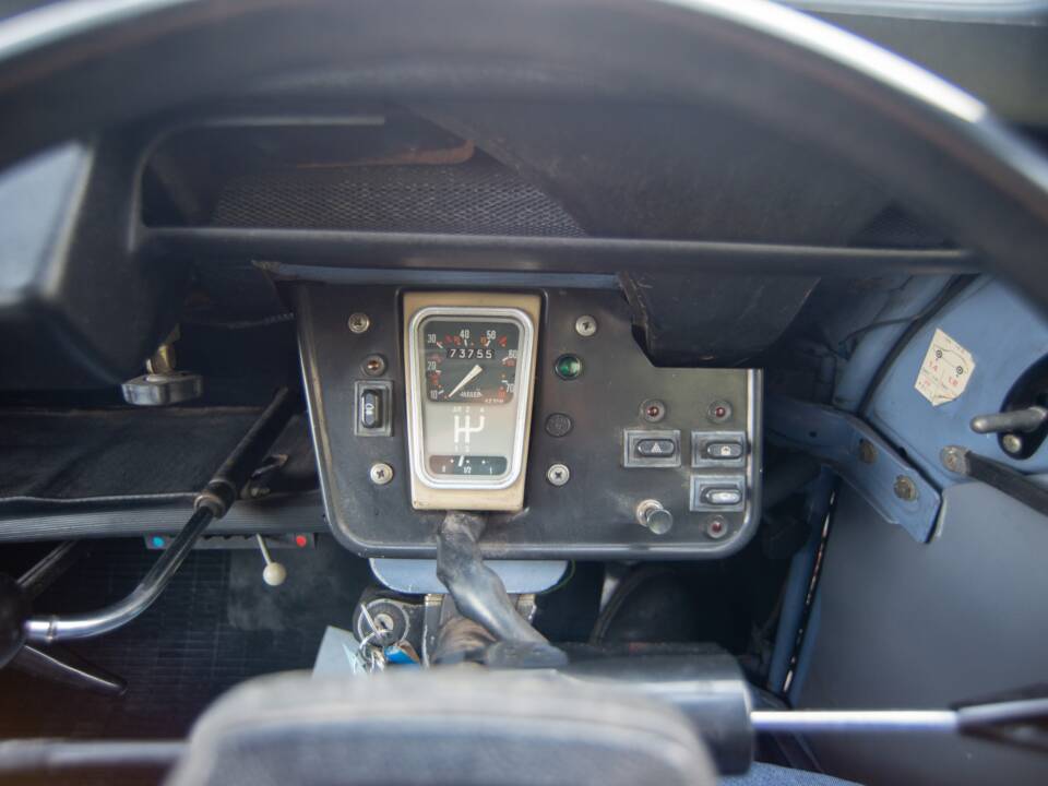 Image 18/38 de Citroën 2 CV 6 (1988)