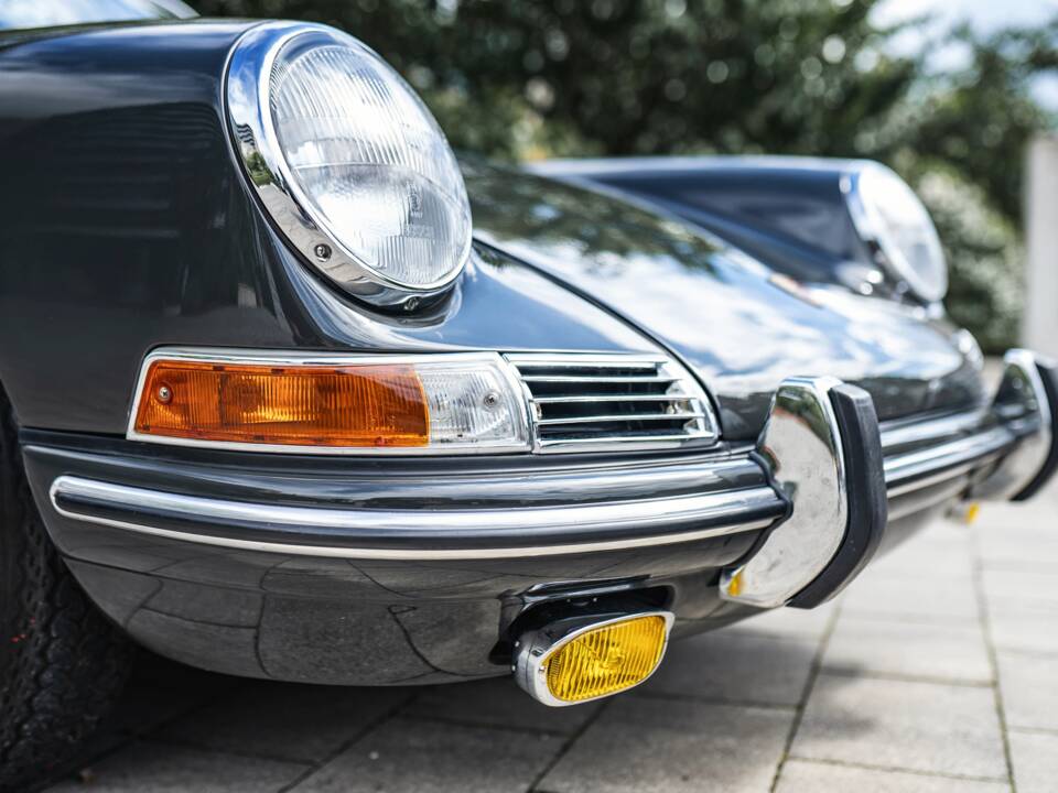 Image 37/59 of Porsche 911 2.0 (1967)