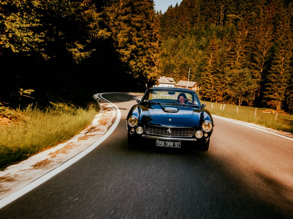 Image 48/50 of Ferrari 250 GT Berlinetta Lusso (1963)