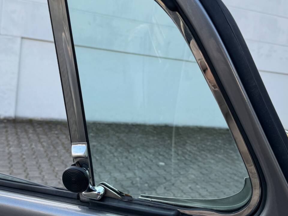 Bild 93/99 von Volkswagen Käfer 1200 Jubiläumsmodell (1985)