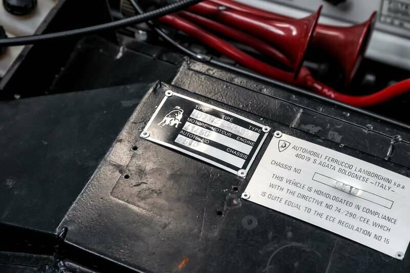 Afbeelding 15/32 van Lamborghini Espada 400 GT (1976)