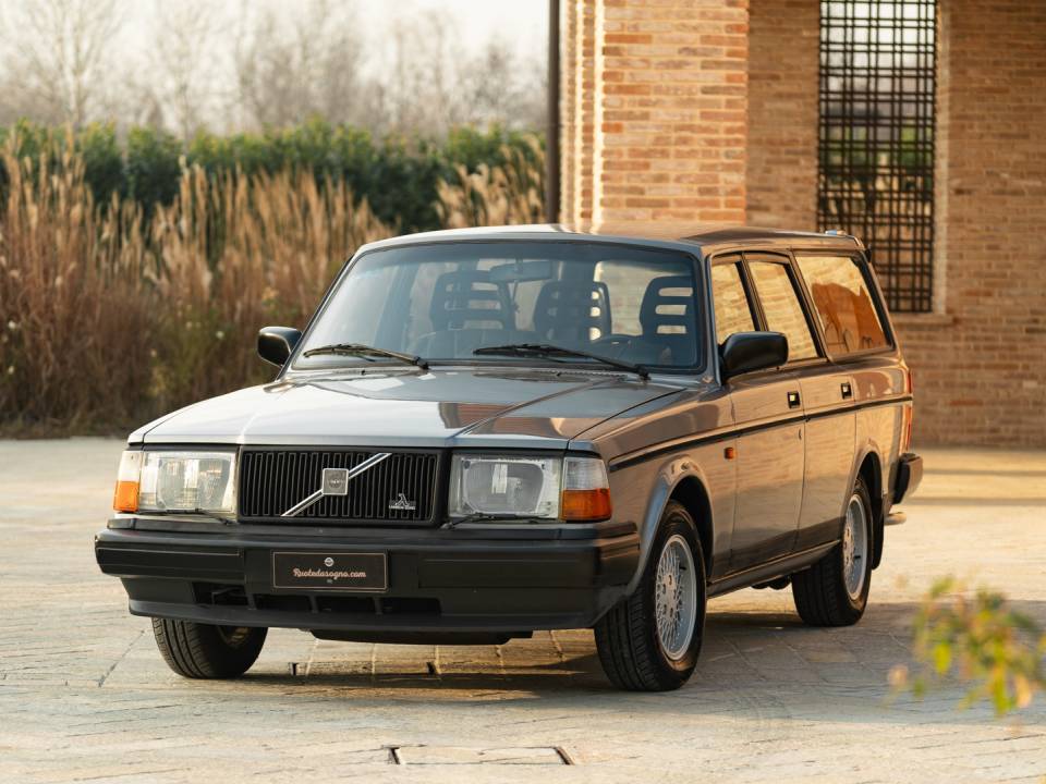 1991 | Volvo 245 Super Polar