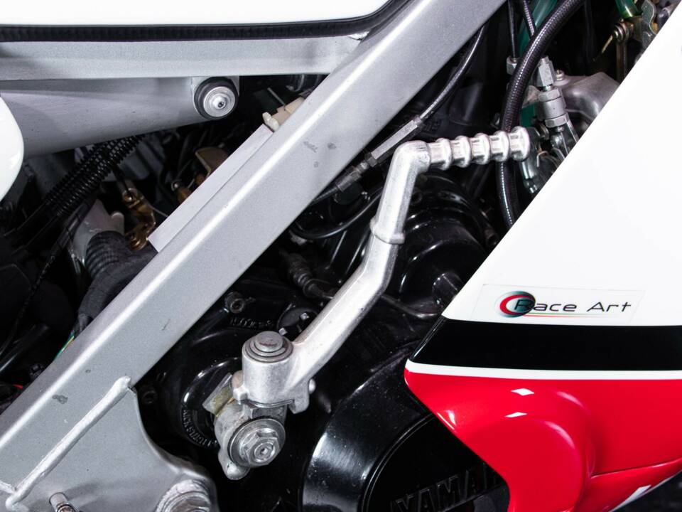 Bild 11/50 von Yamaha DUMMY (1985)