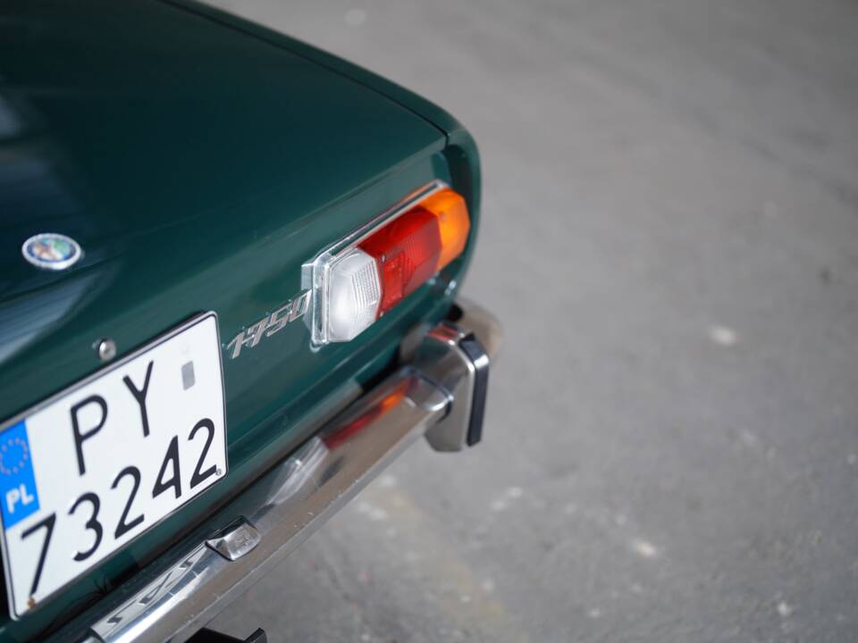 Image 63/83 of Alfa Romeo 1750 Berlina (1970)