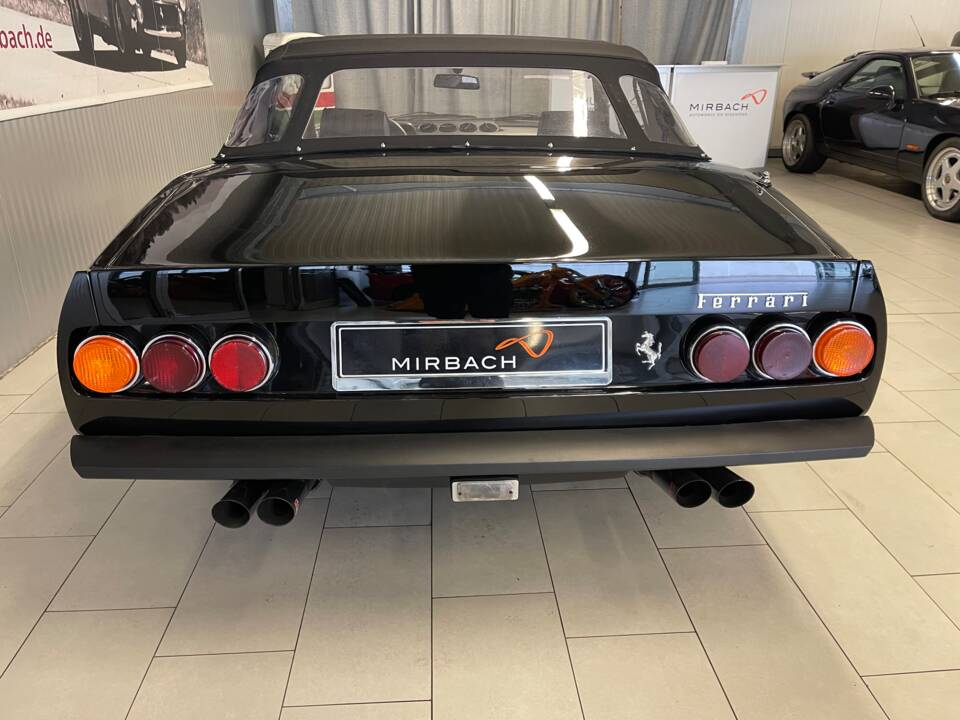 Immagine 10/21 di Ferrari 365 GTC&#x2F;4 (1971)