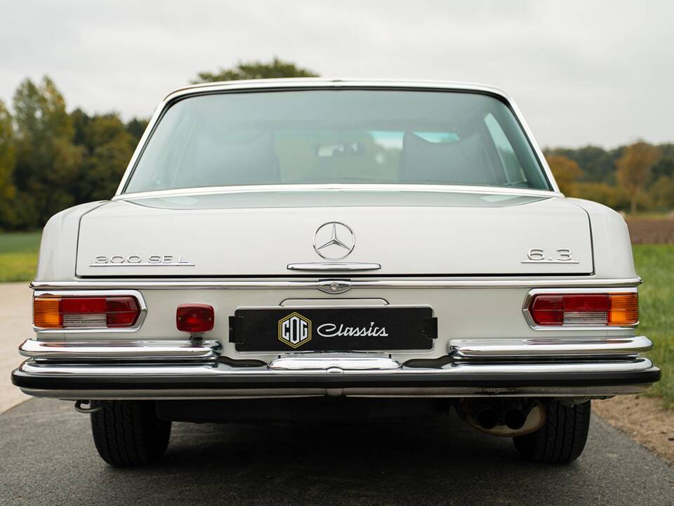 Image 7/50 of Mercedes-Benz 300 SEL 6.3 (1970)