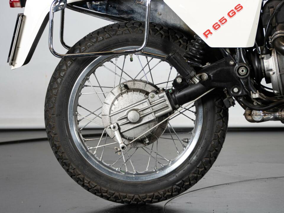 Bild 35/50 von BMW DUMMY (1989)