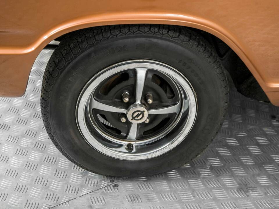 Imagen 23/50 de Opel Kadett 1,2 S (1972)