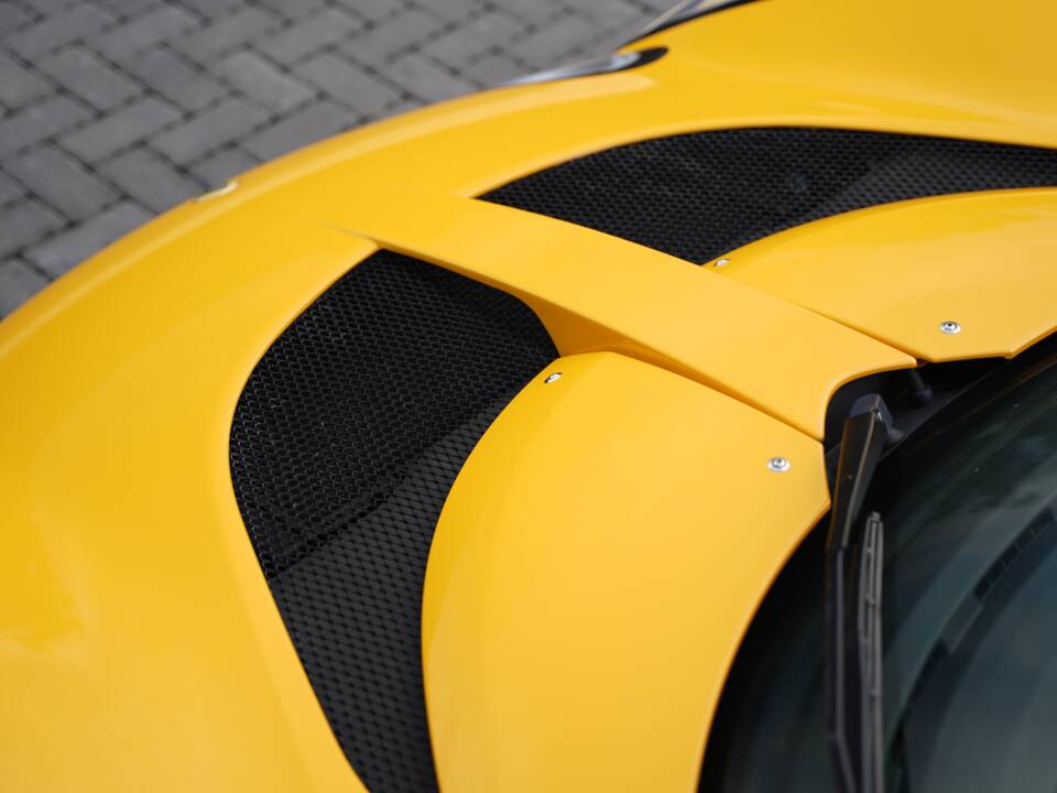 Image 40/50 of Lotus Exige S 240 (2008)
