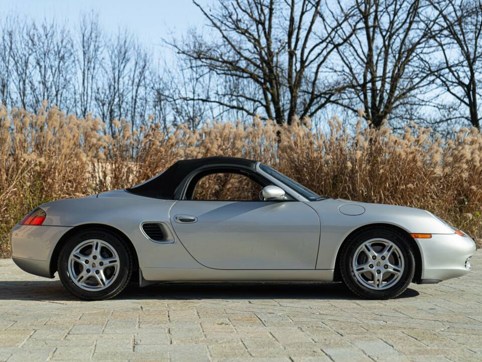 Image 4/49 of Porsche Boxster (1997)