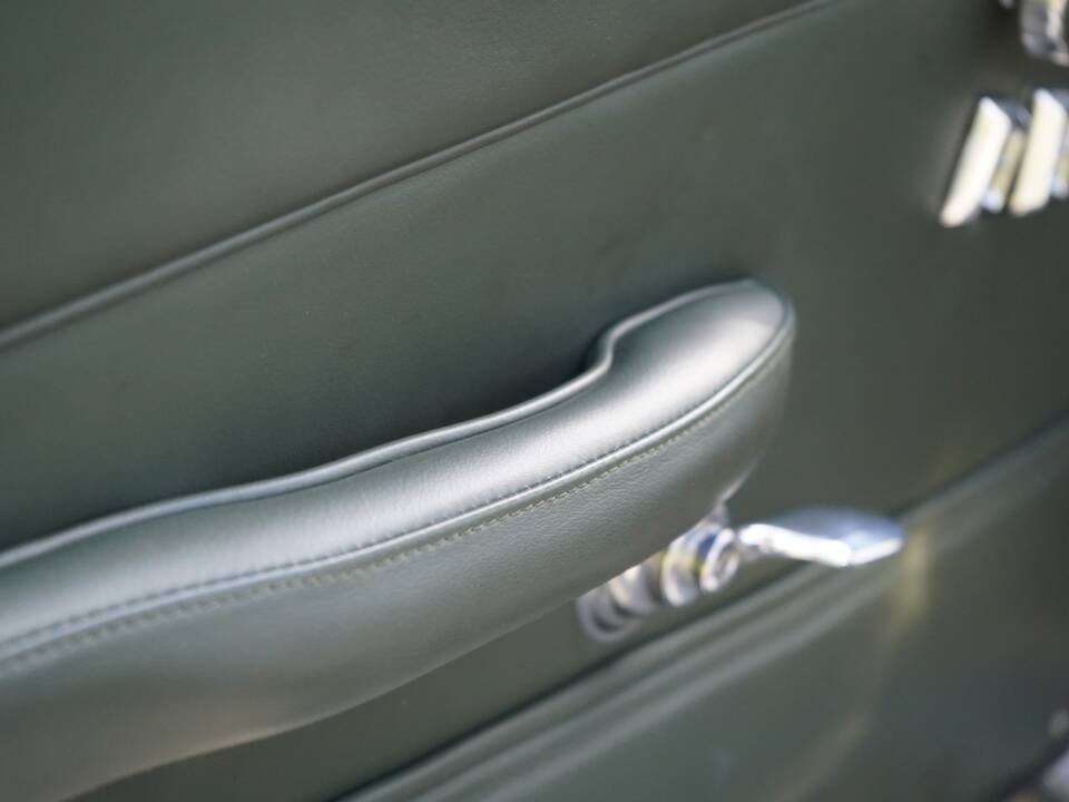 Image 55/75 of Maserati 3500 GT Touring (1961)