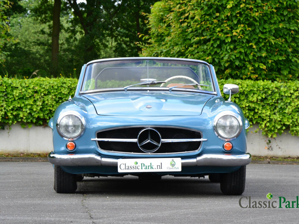 Image 19/50 of Mercedes-Benz 190 SL (1961)