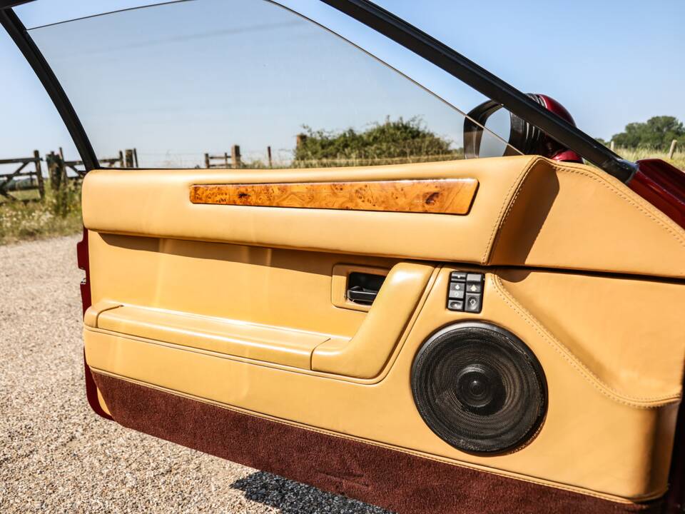 Immagine 15/26 di Venturi 260 2.8 LM (1992)