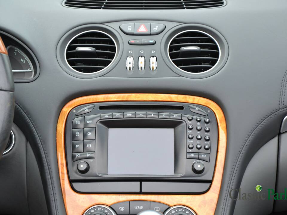 Immagine 48/50 di Mercedes-Benz SL 600 (2004)