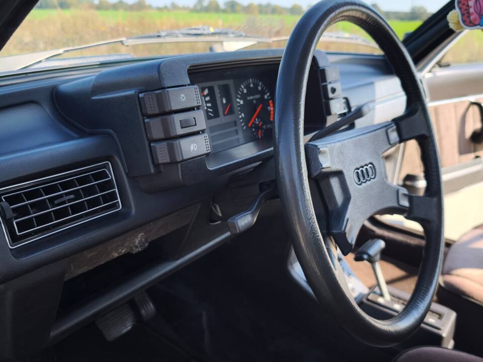Image 81/94 de Audi 80 CD 5S (1982)