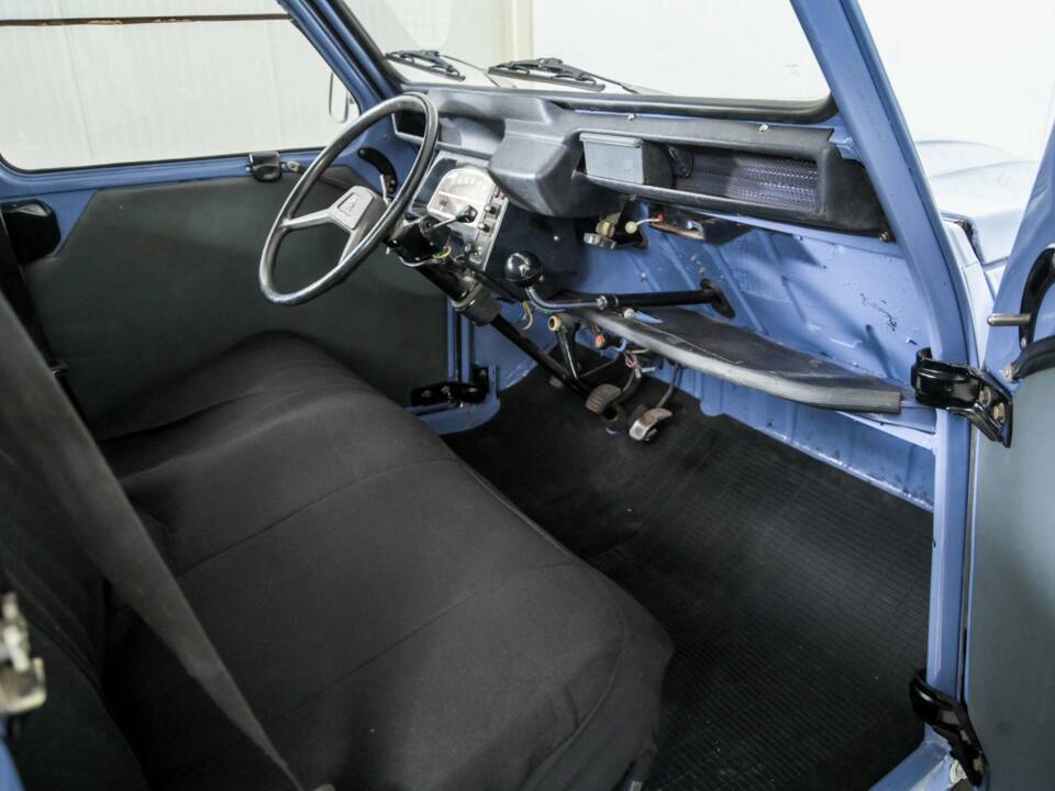 Image 12/50 of Citroën 2 CV 6 (1985)
