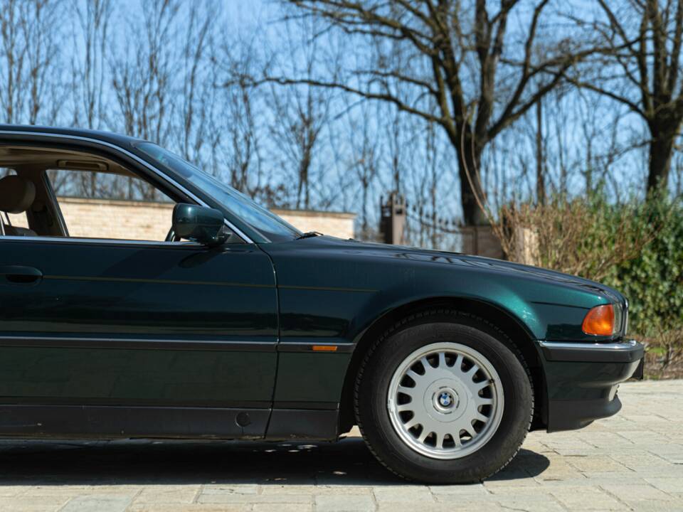 Imagen 18/50 de BMW 725tds (1997)