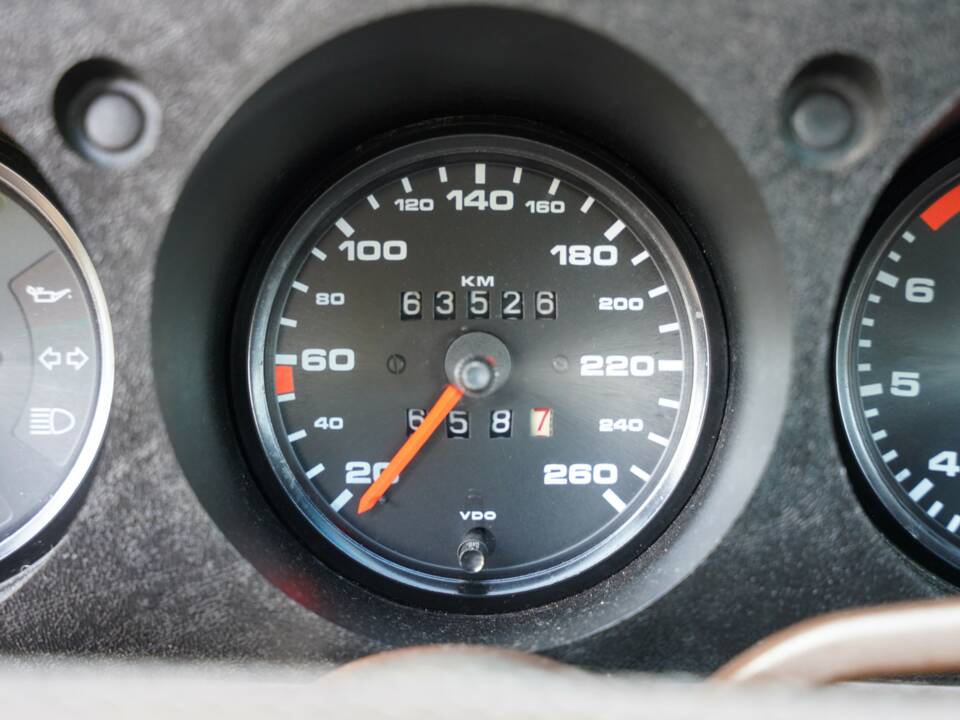 Afbeelding 23/50 van Porsche 924 S (1981)