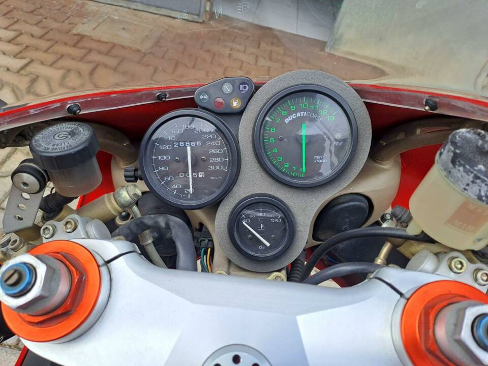 Image 12/37 of Ducati 748 Biposto (2000)