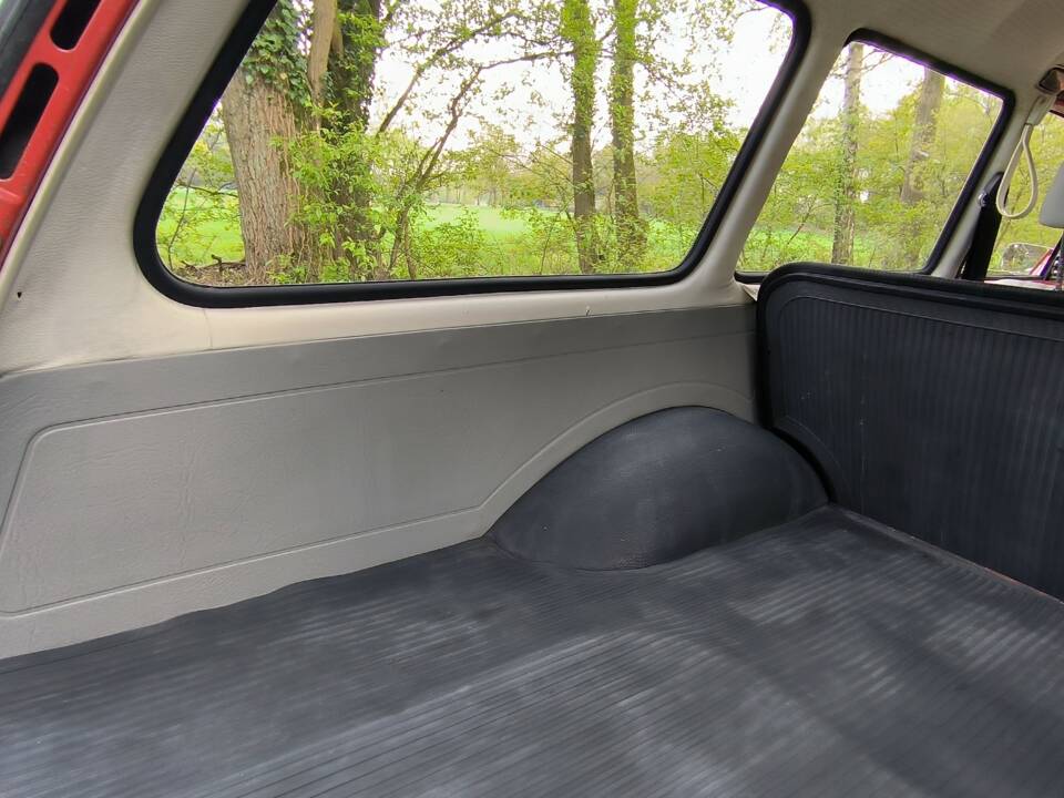 Image 25/53 of Volkswagen 1600 Variant (1972)