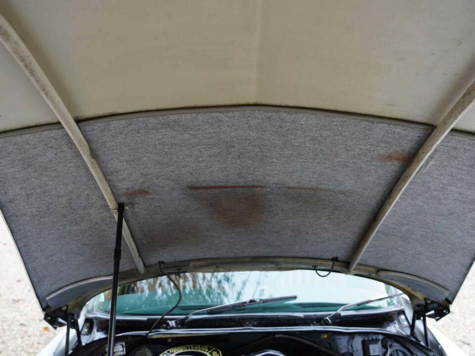 Image 26/50 of Citroën DS 21 Pallas (1971)