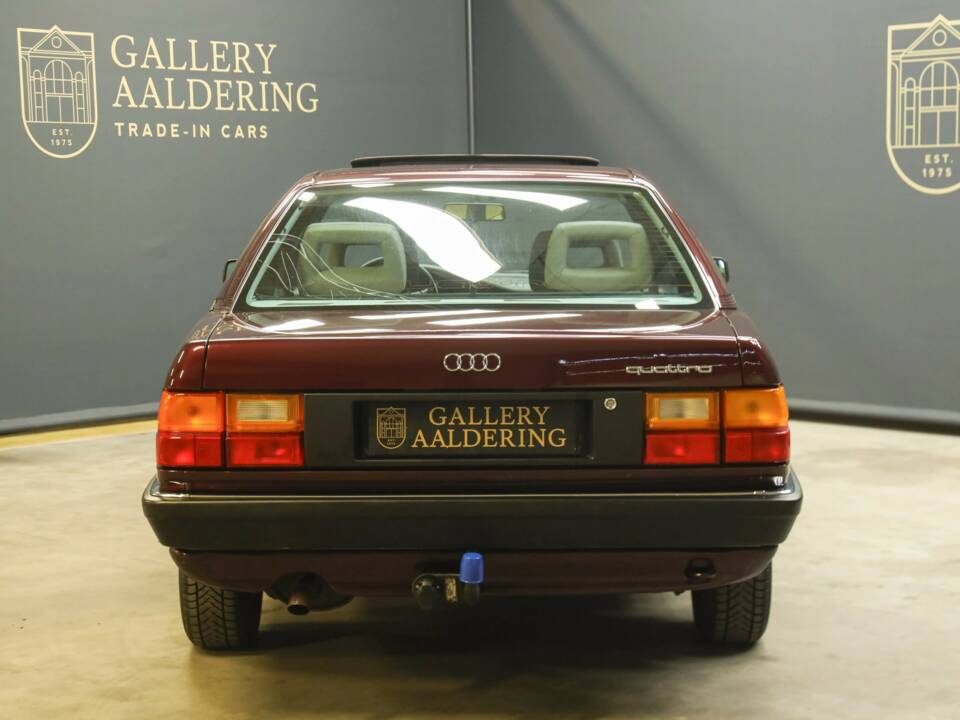 Image 32/50 de Audi 100 - 2.3E quattro (1990)