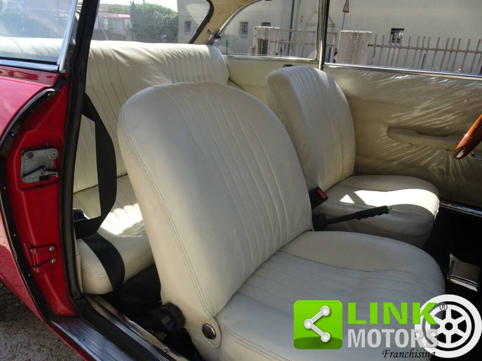Immagine 4/10 di Alfa Romeo Giulia GT 1300 Junior (1972)