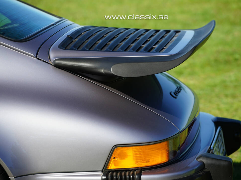 Immagine 8/30 di Porsche 911 Carrera 3.2 &quot;25 years 911&quot; (1988)