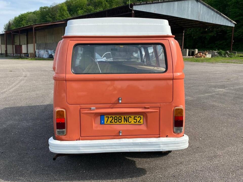 Image 4/8 of Volkswagen T2c Combi (1974)