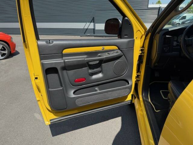 Image 9/24 of Dodge Ram 1500 (2005)