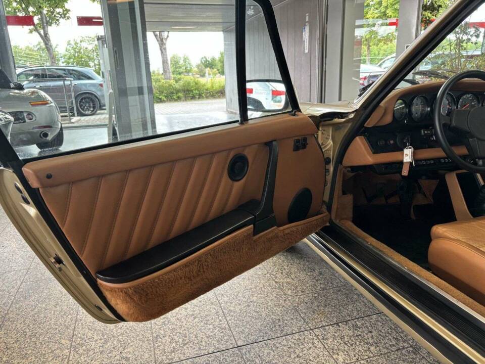 Bild 10/28 von Porsche 911 Turbo 3.0 (1976)