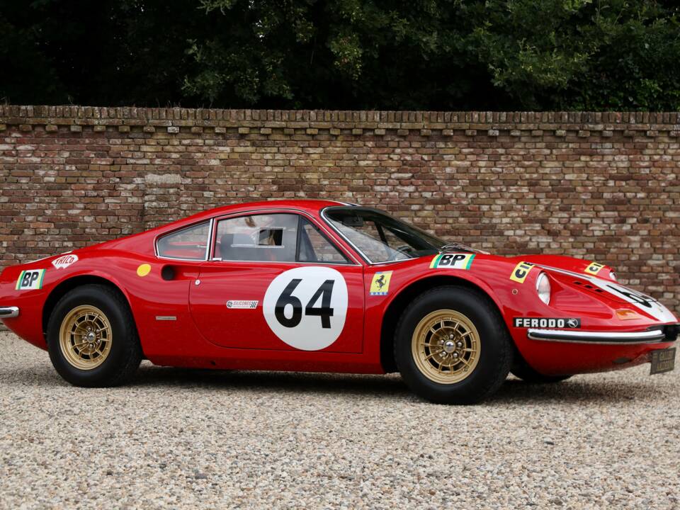 Immagine 10/50 di Ferrari Dino 246 GT (1971)