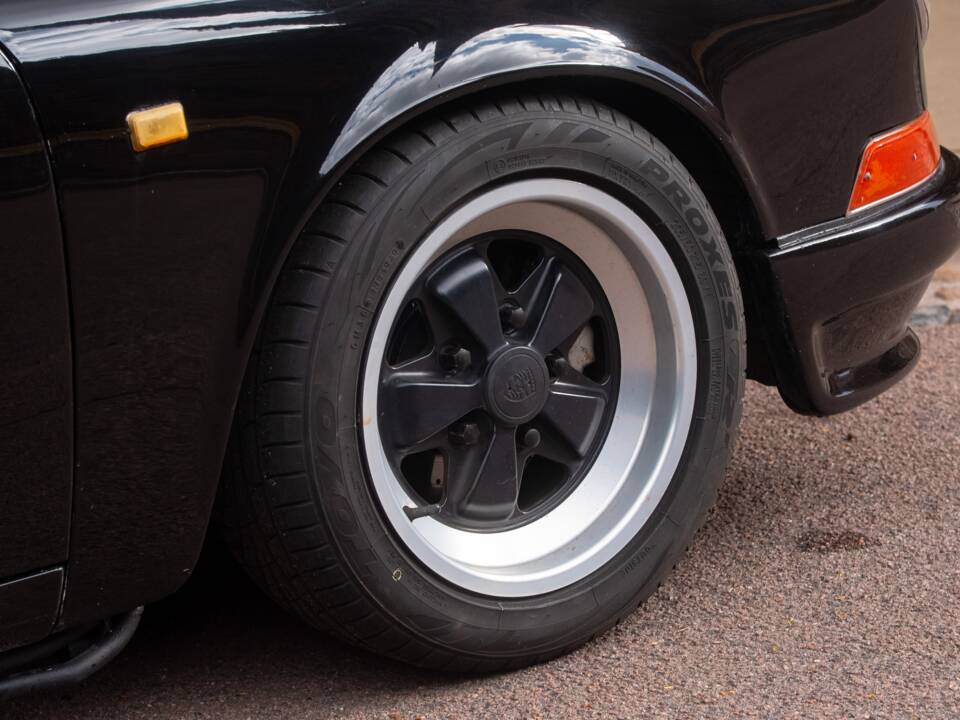 Bild 7/50 von Porsche 911 Carrera 3.2 (1988)