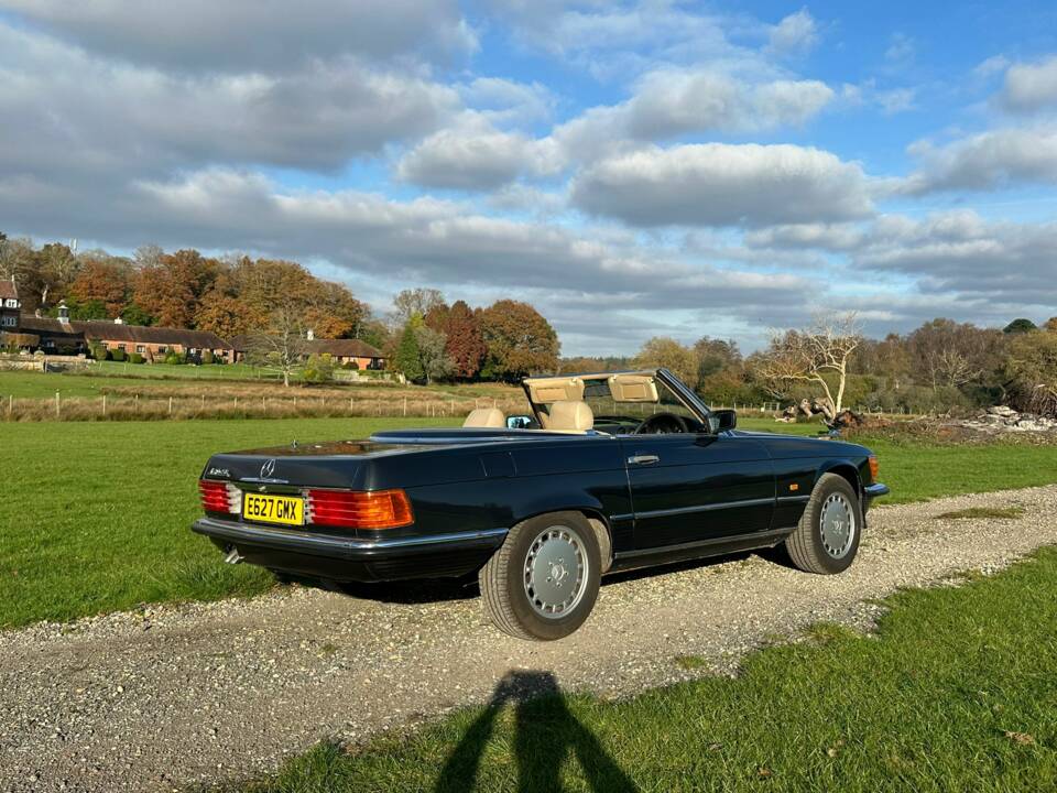 Image 5/71 of Mercedes-Benz 420 SL (1988)