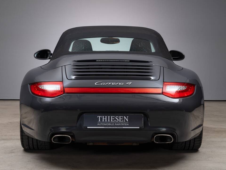 Bild 31/50 von Porsche 911 Carrera 4 (2011)