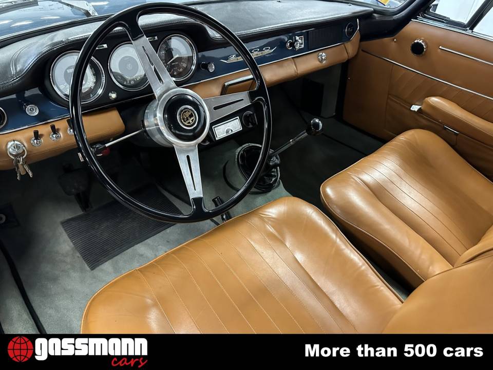 Image 10/15 de Alfa Romeo 2600 Sprint (1965)