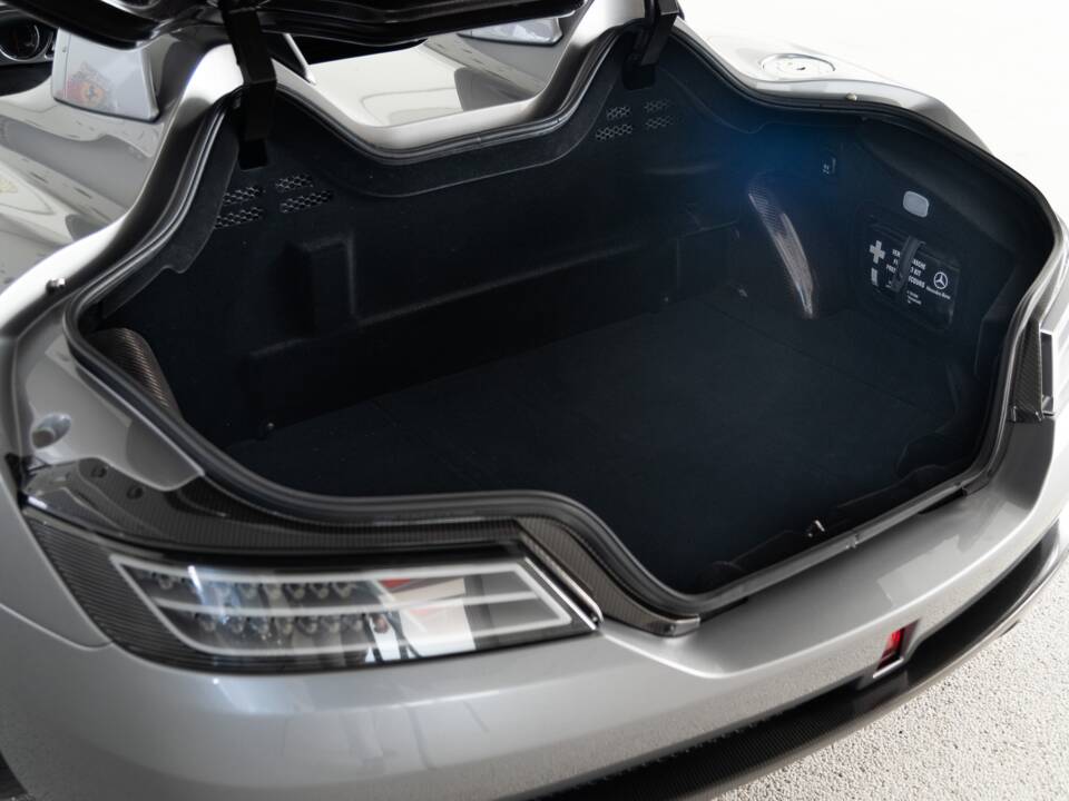 Bild 60/64 von Mercedes-Benz SLR Stirling Moss (2009)