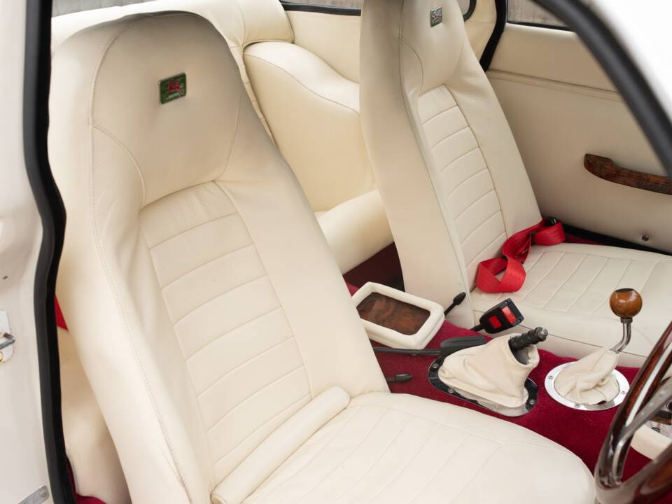 Bild 15/46 von Gilbern Invader (1972)