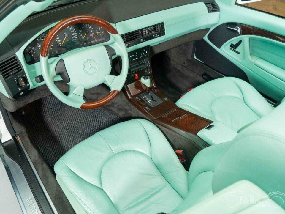 Image 2/19 de Mercedes-Benz SL 320 (1996)