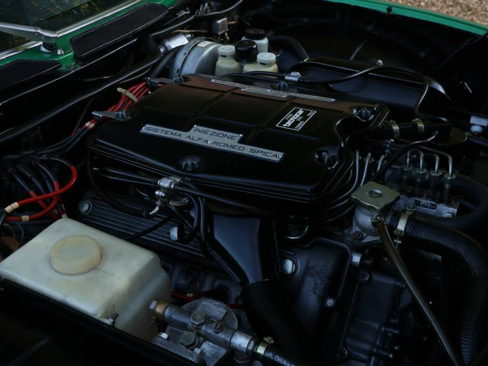 Image 12/50 of Alfa Romeo Montreal (1973)