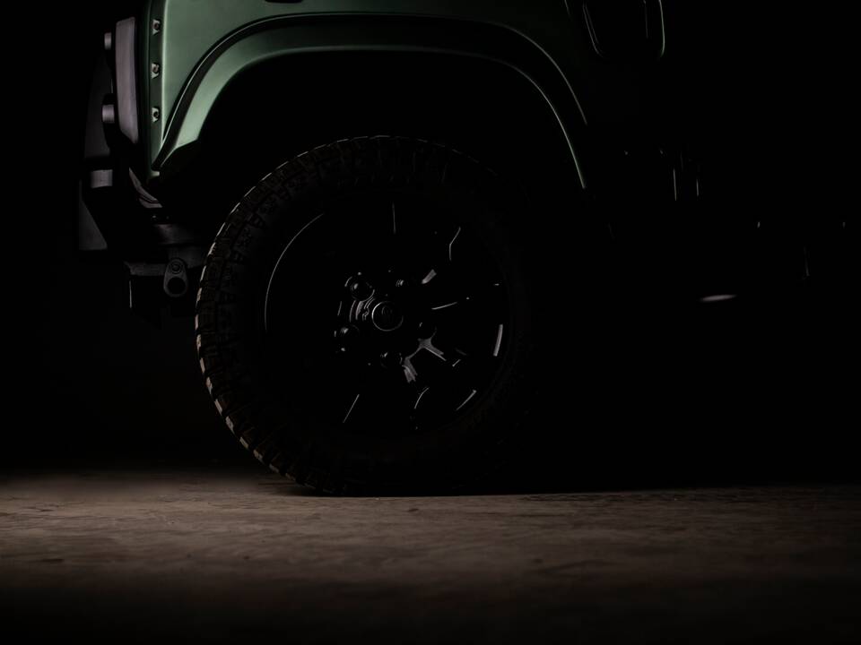 Image 36/44 of Land Rover Defender 90 (2011)