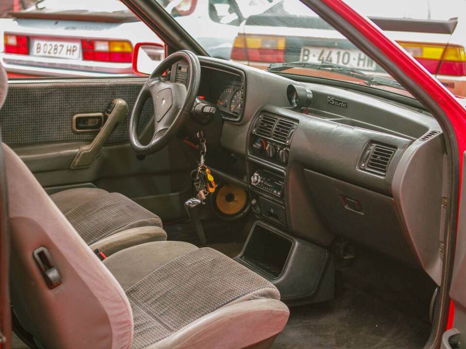 Bild 16/23 von Ford Escort turbo RS (1986)
