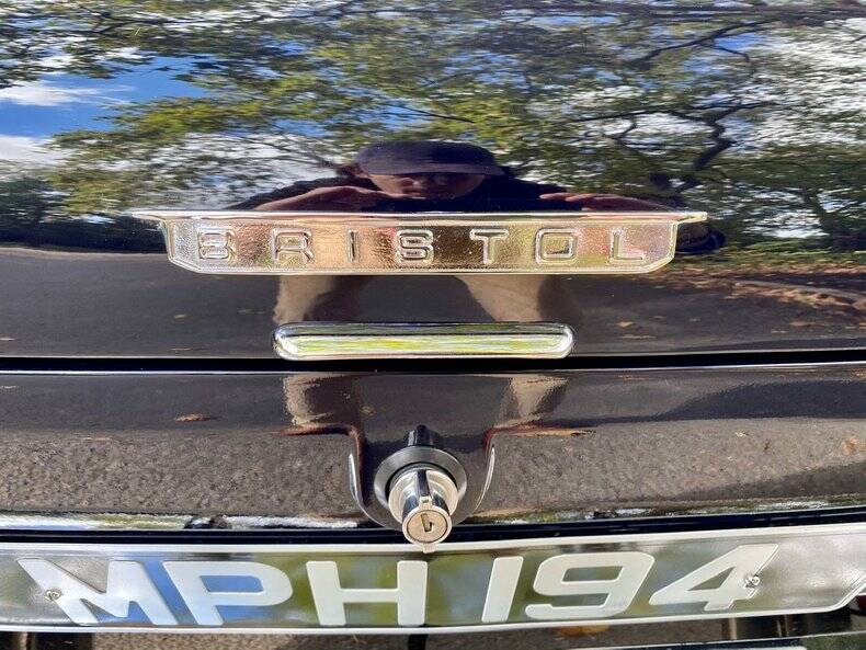 Image 41/42 of Bristol 411 Mk. V (1975)