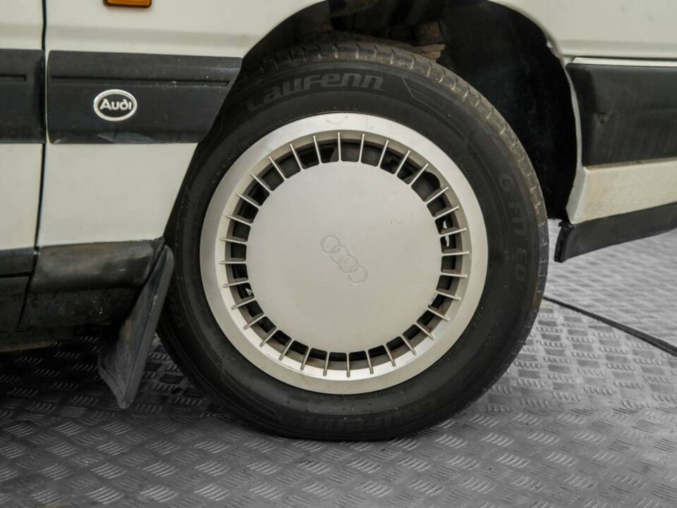 Image 45/50 of Audi 100 - 1.8 (1987)