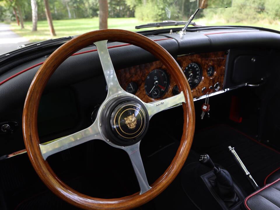 Bild 17/39 von Jaguar XK 150 3.4 S OTS (1959)