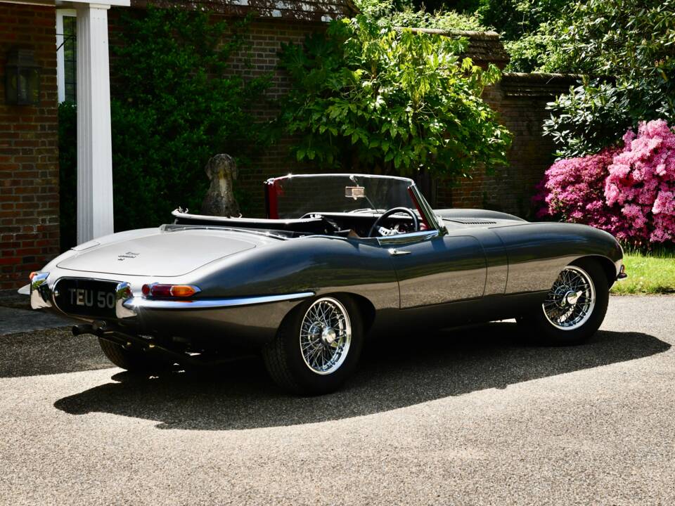 Bild 12/14 von Jaguar Type E 4.2 (1965)
