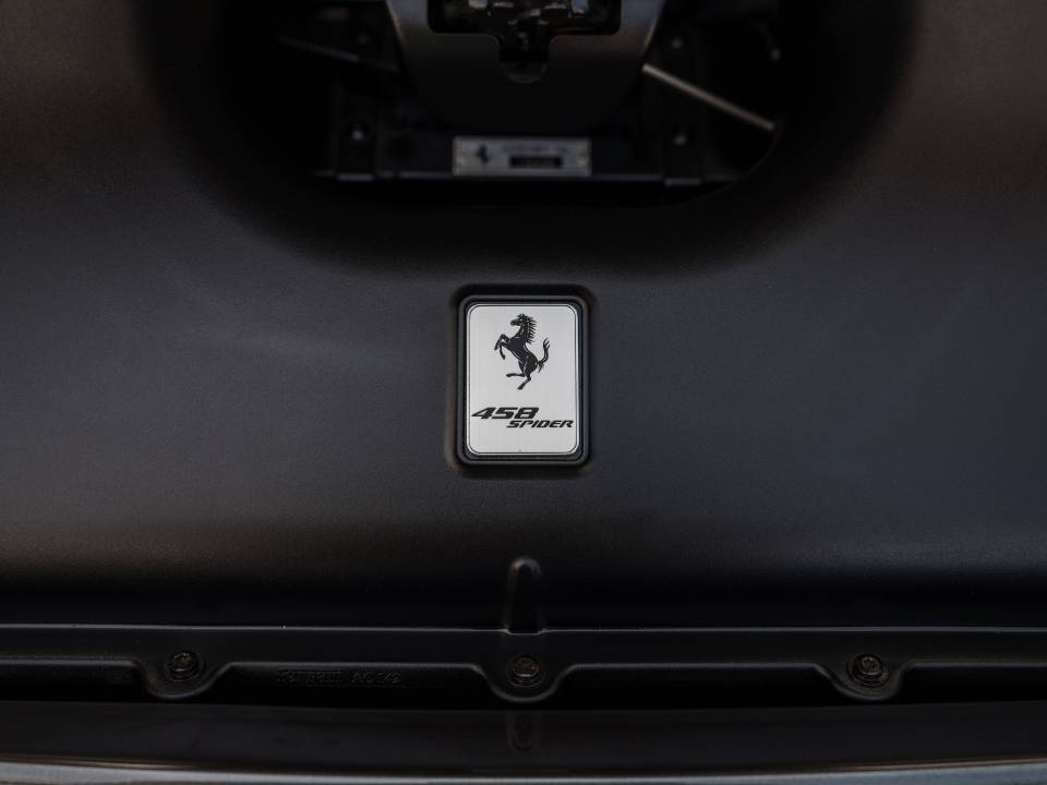 Immagine 39/41 di Ferrari 458 Spider (2012)