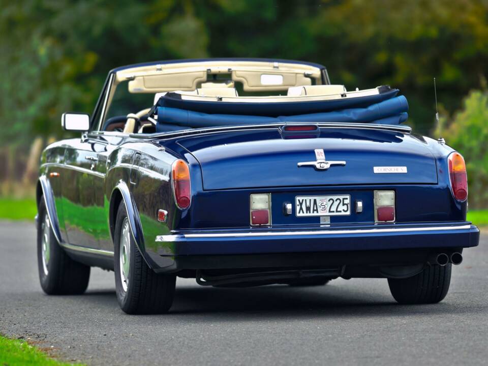 Image 14/50 of Rolls-Royce Corniche S (1995)